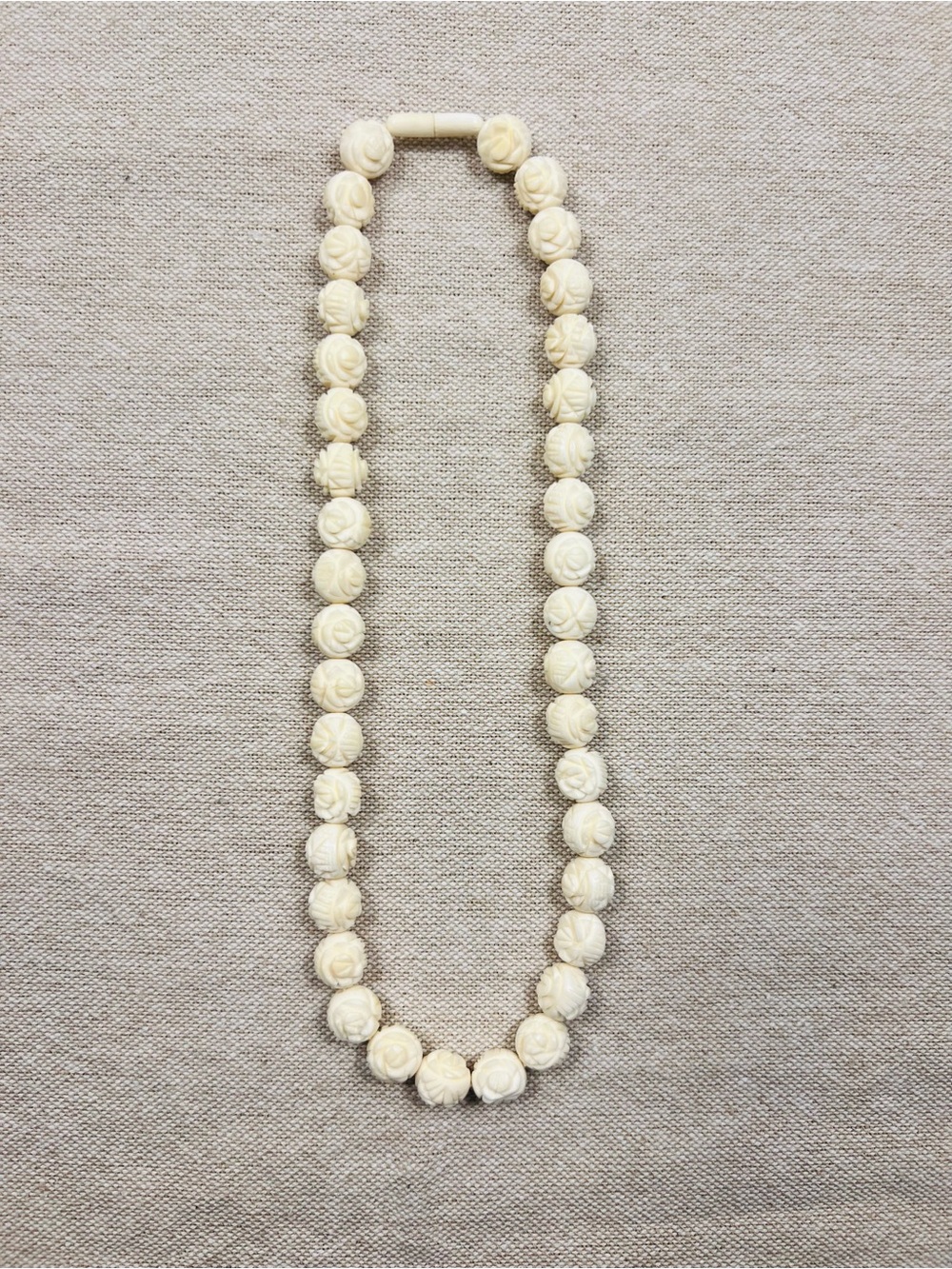 Vintage Mid-Century Genuine Natural Carved Bovine Bone Rose Bead Choker Necklace
